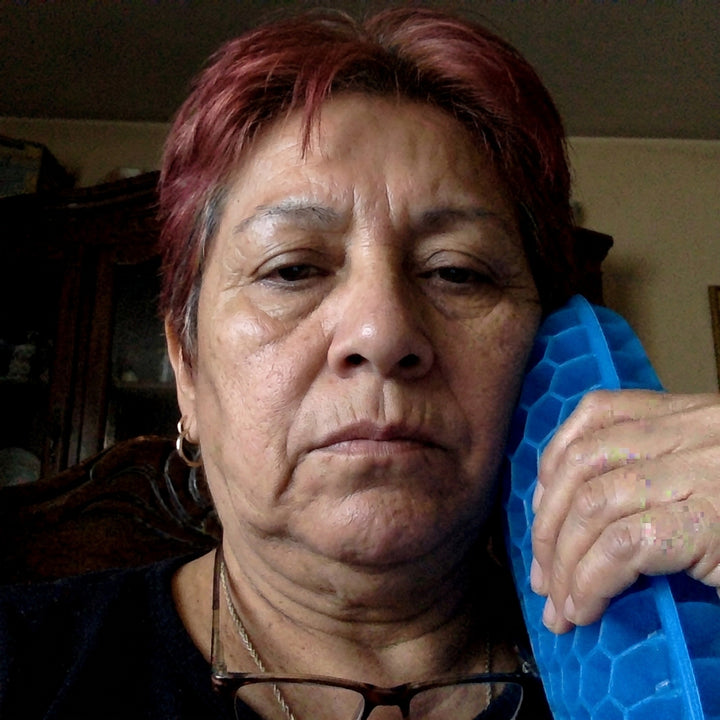 Review by Lupe de la Cruz